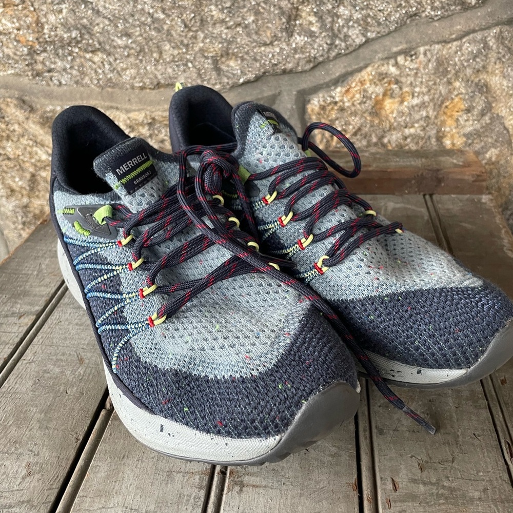 New Merrell Women’s Sneakers - Picture 2 of 7